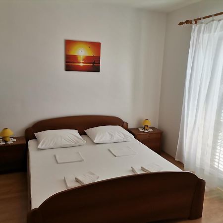 Matko 1 Apartment Bol Bagian luar foto